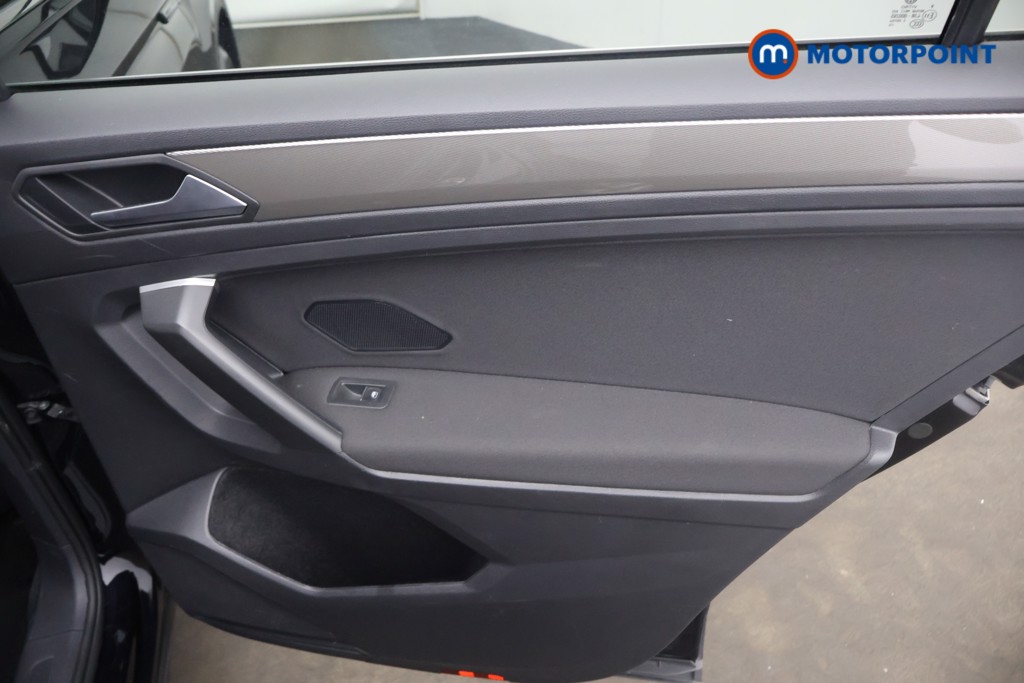 Volkswagen Tiguan Allspace Life Manual Petrol SUV - Stock Number (1648361) - 17th supplementary image