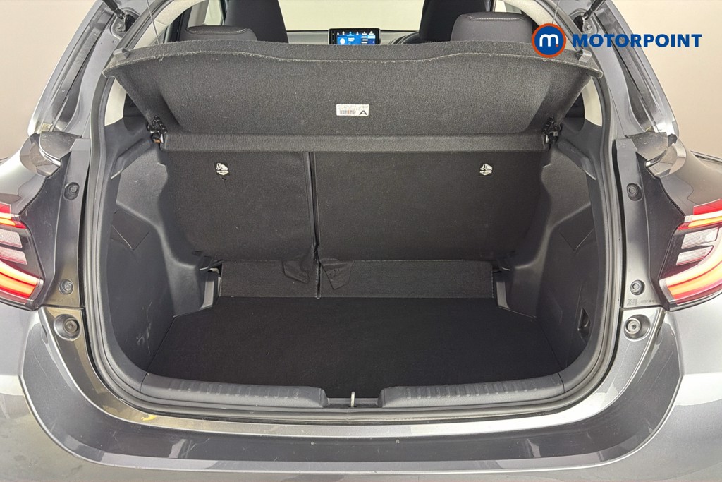 Toyota Yaris Design Automatic Petrol-Electric Hybrid Hatchback - Stock Number (1648401) - 33rd supplementary image