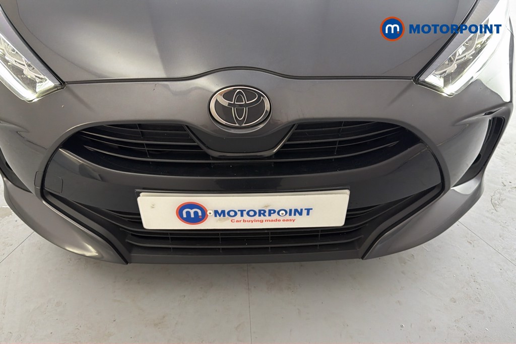 Toyota Yaris Design Automatic Petrol-Electric Hybrid Hatchback - Stock Number (1648401) - 45th supplementary image