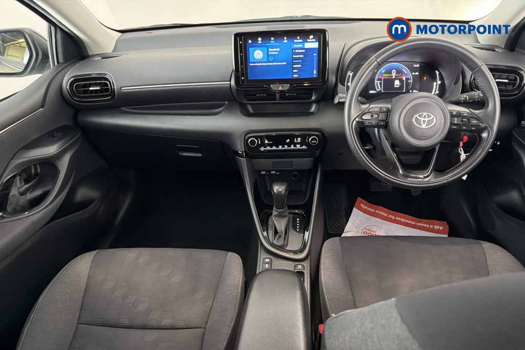 Toyota Yaris Design Automatic Petrol-Electric Hybrid Hatchback - Stock Number (1648401) - 1st supplementary image
