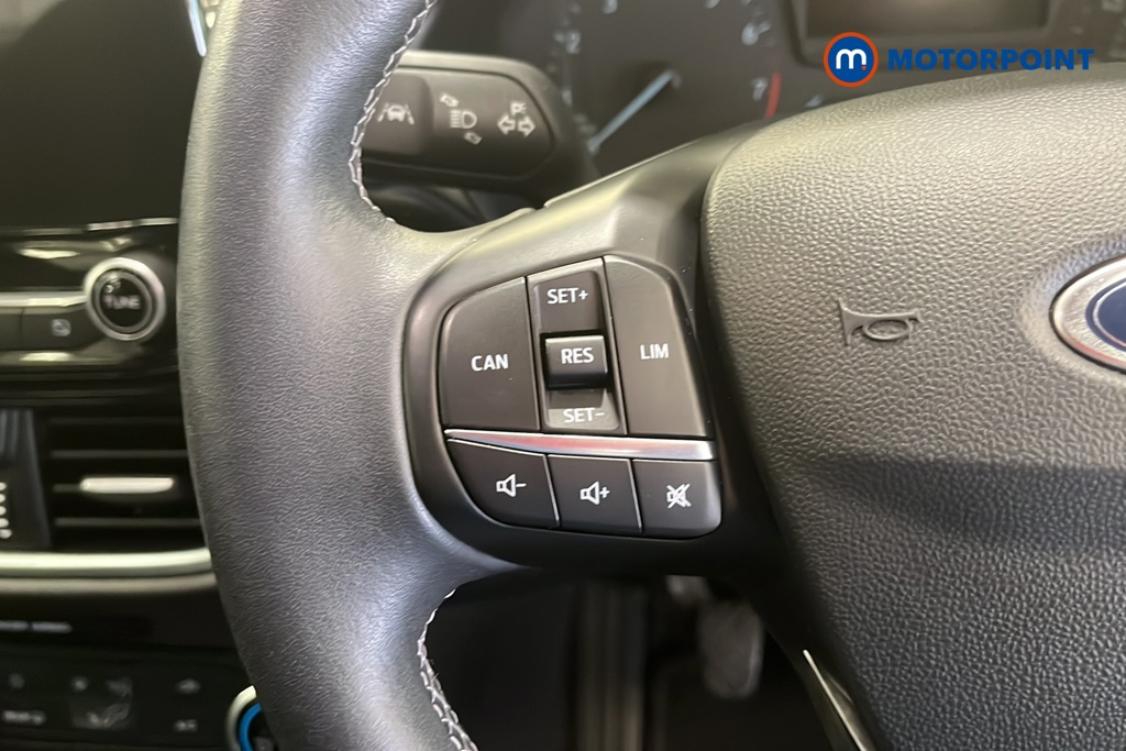 Ford Fiesta Zetec Manual Petrol Hatchback - Stock Number (1648606) - 3rd supplementary image