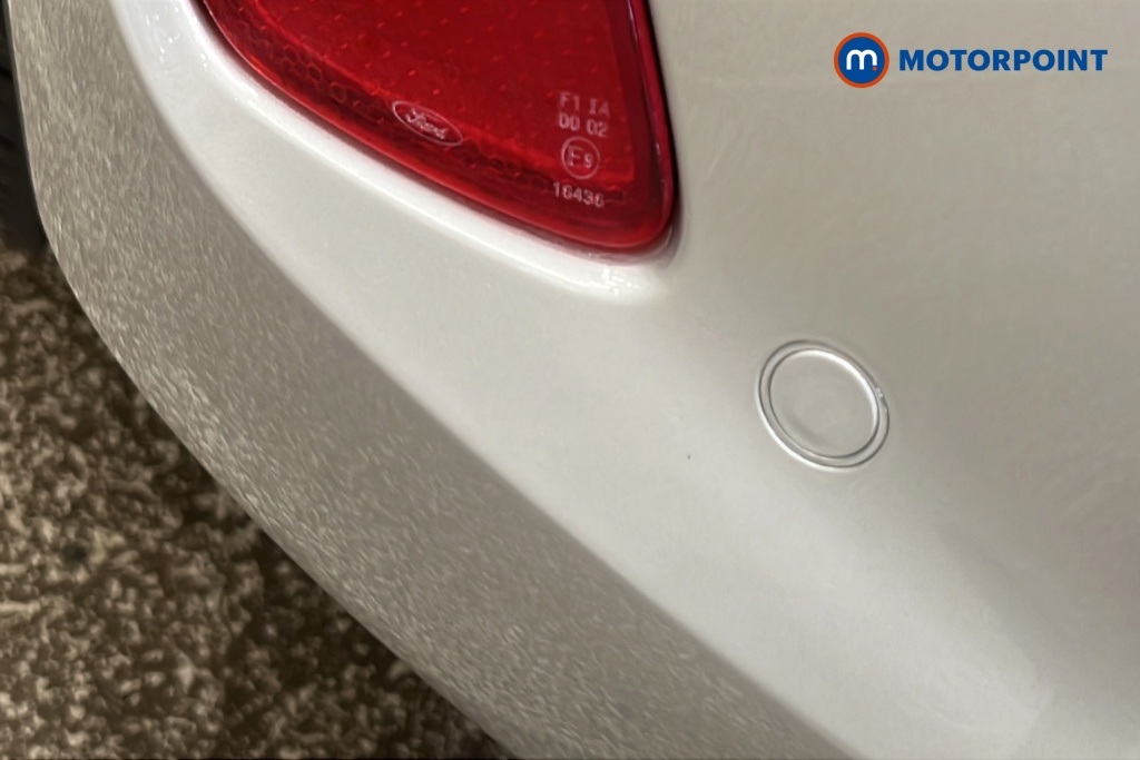 Ford Fiesta Zetec Manual Petrol Hatchback - Stock Number (1648606) - 39th supplementary image