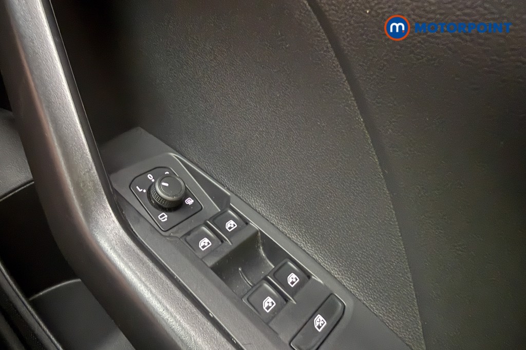 Volkswagen T-Cross Life Manual Petrol SUV - Stock Number (1650036) - 14th supplementary image