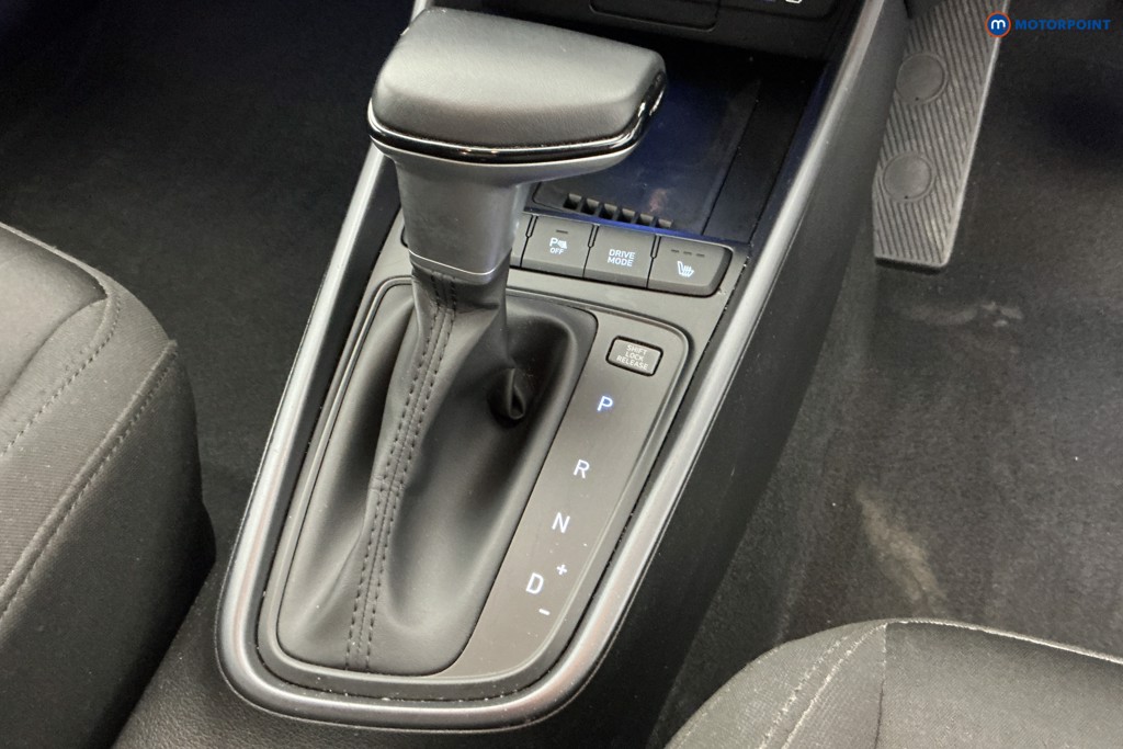 Hyundai Bayon Premium Automatic Petrol SUV - Stock Number (1650114) - 16th supplementary image