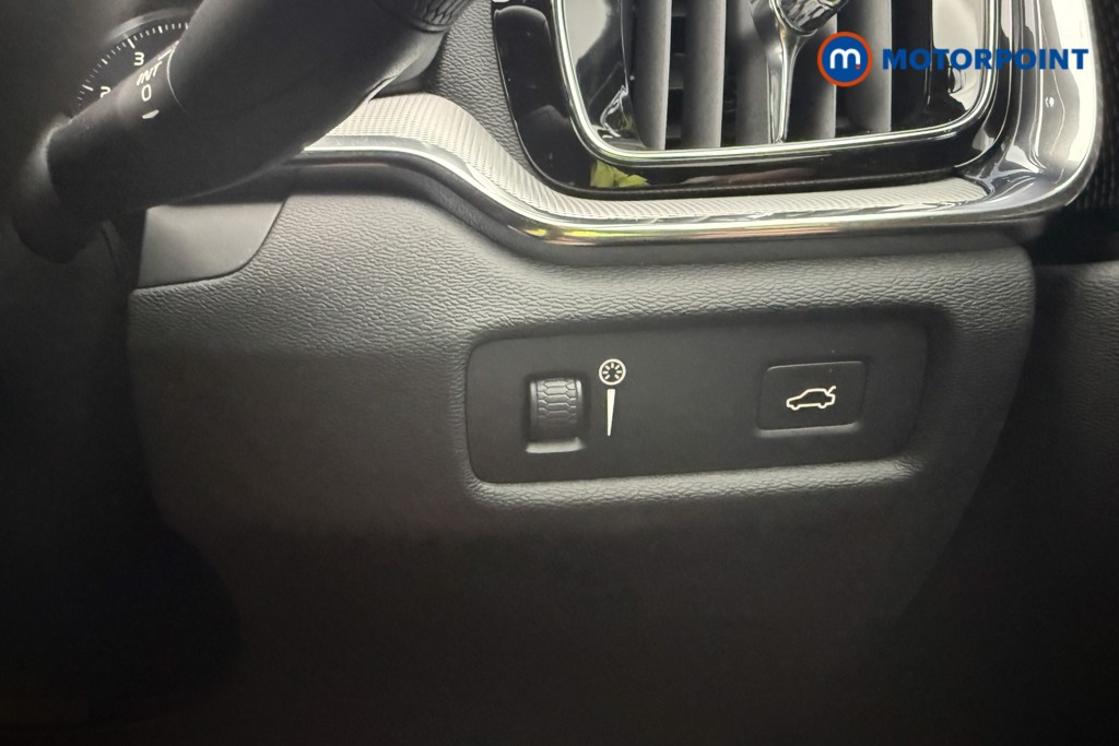 Volvo S60 R Design Edition Automatic Petrol Saloon - Stock Number (1650286) - 18th supplementary image