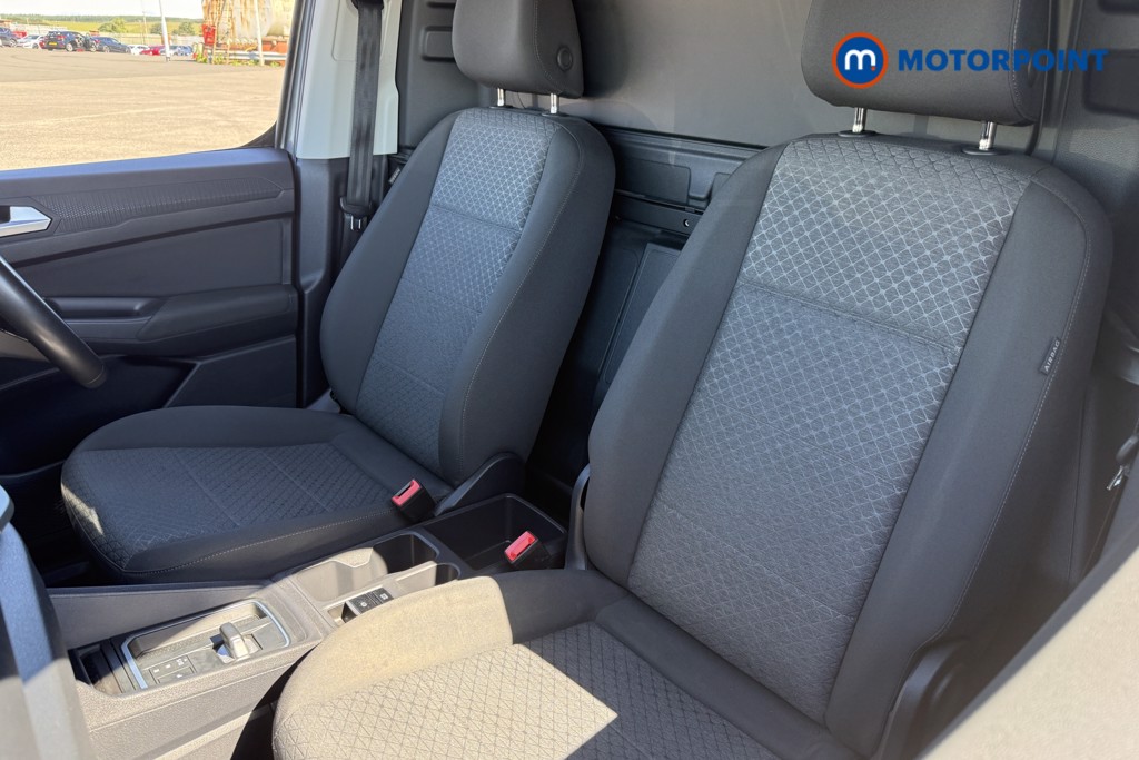 Ford Transit Connect Limited Automatic Petrol Plug-In Hybrid Panel Van - Stock Number (1650354) - 5th supplementary image