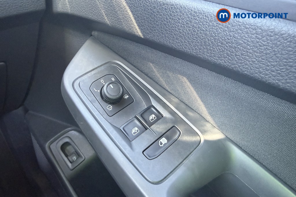 Ford Transit Connect Limited Automatic Petrol Plug-In Hybrid Panel Van - Stock Number (1650354) - 20th supplementary image