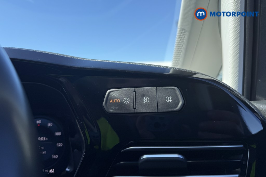 Ford Transit Connect Limited Automatic Petrol Plug-In Hybrid Panel Van - Stock Number (1650354) - 21st supplementary image