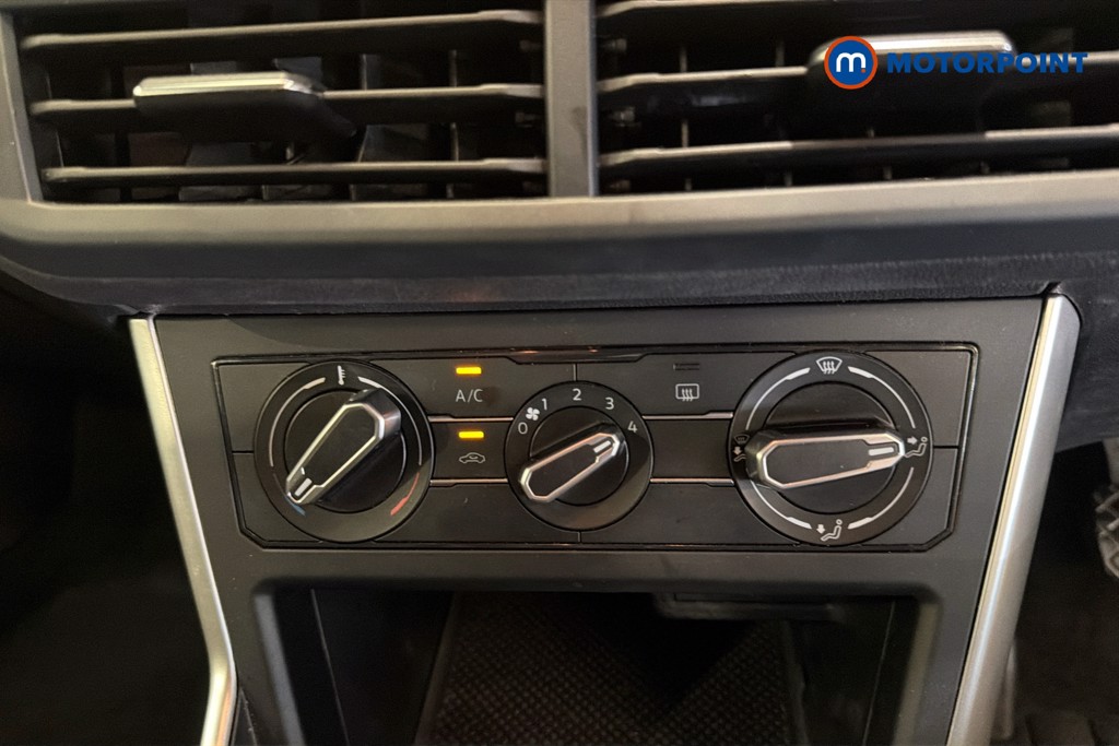 Volkswagen Polo Life Manual Petrol Hatchback - Stock Number (1650377) - 12th supplementary image