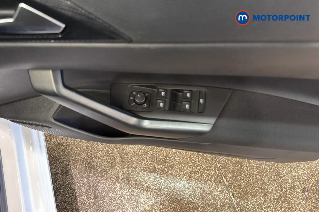 Volkswagen Polo Life Manual Petrol Hatchback - Stock Number (1650377) - 20th supplementary image