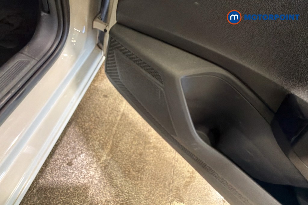 Volkswagen Polo Life Manual Petrol Hatchback - Stock Number (1650377) - 21st supplementary image