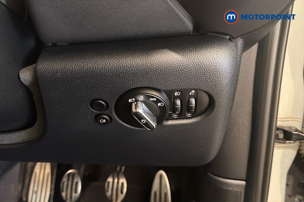 Mini Hatchback Cooper Sport Manual Petrol Hatchback - Stock Number (1650926) - 18th supplementary image