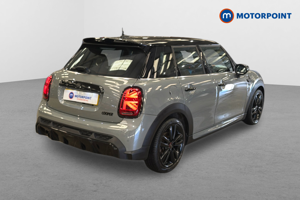 Mini Hatchback Cooper Sport Manual Petrol Hatchback - Stock Number (1650926) - Drivers side rear corner