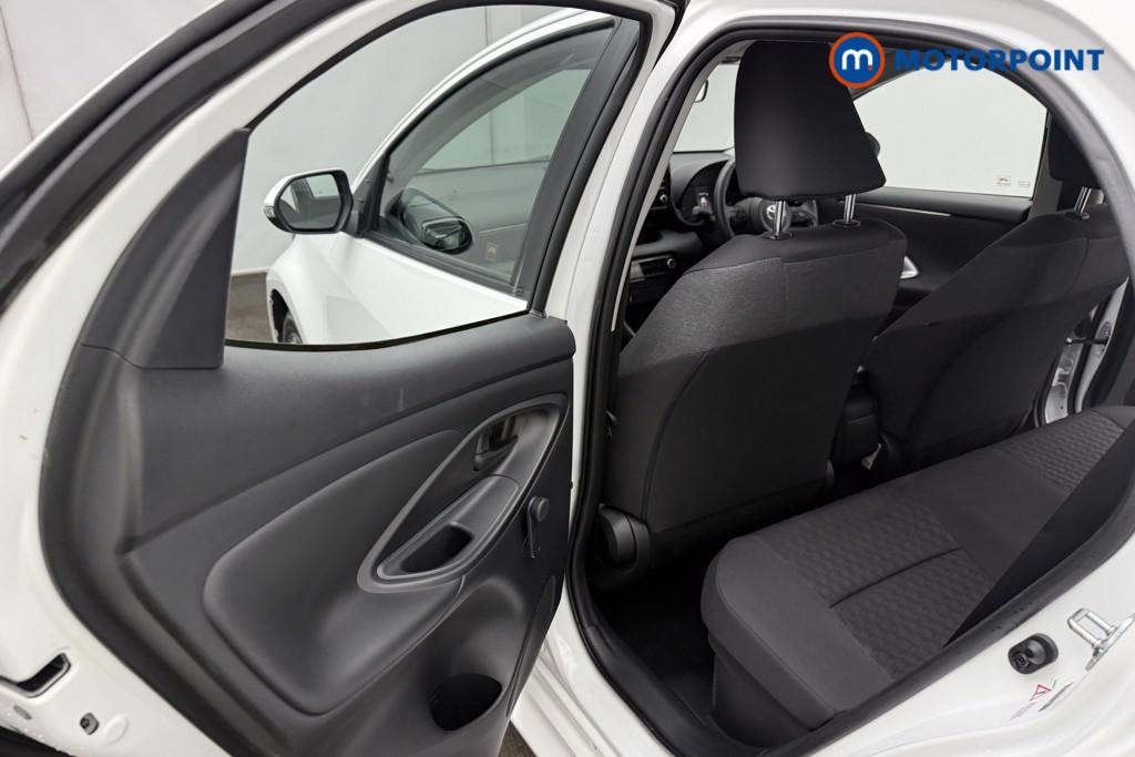 Toyota Yaris Icon Automatic Petrol-Electric Hybrid Hatchback - Stock Number (1651338) - 15th supplementary image