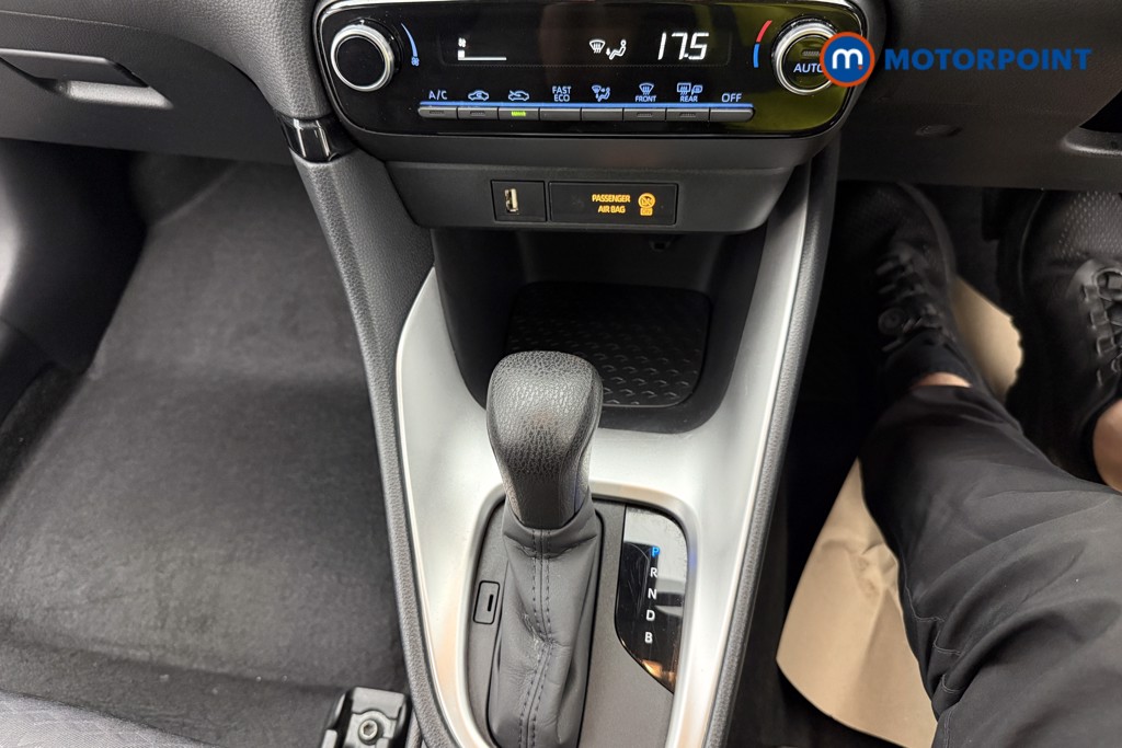 Toyota Yaris Icon Automatic Petrol-Electric Hybrid Hatchback - Stock Number (1651338) - 25th supplementary image
