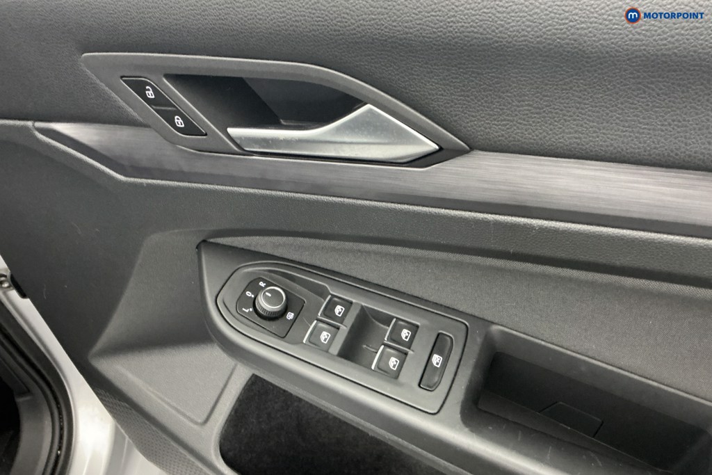 Volkswagen Golf Style Automatic Petrol Hatchback - Stock Number (1651416) - 25th supplementary image