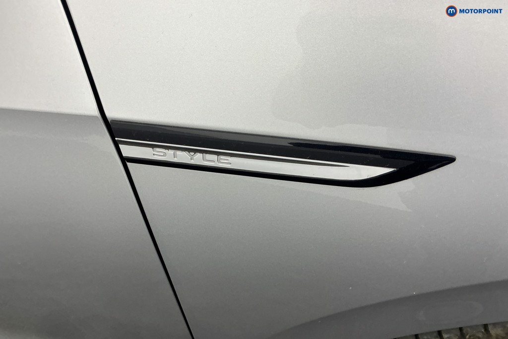 Volkswagen Golf Style Automatic Petrol Hatchback - Stock Number (1651416) - 30th supplementary image