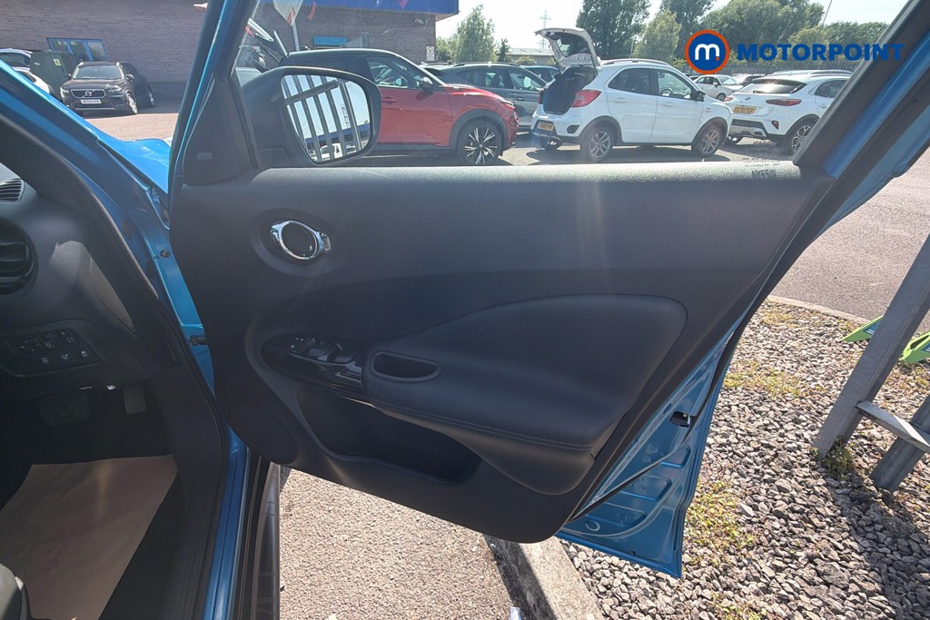 Nissan Juke Tekna Automatic Petrol SUV - Stock Number (1651670) - 37th supplementary image