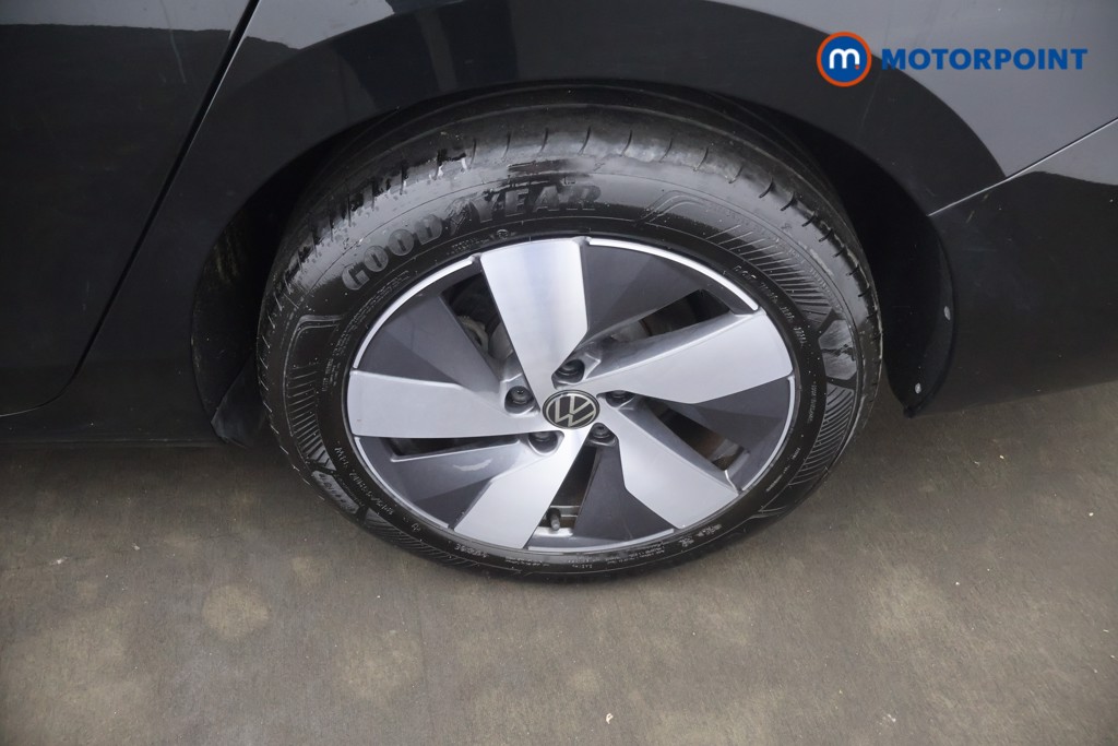 Volkswagen Passat Life Automatic Petrol Plug-In Hybrid Estate - Stock Number (1651976) - 2nd supplementary image