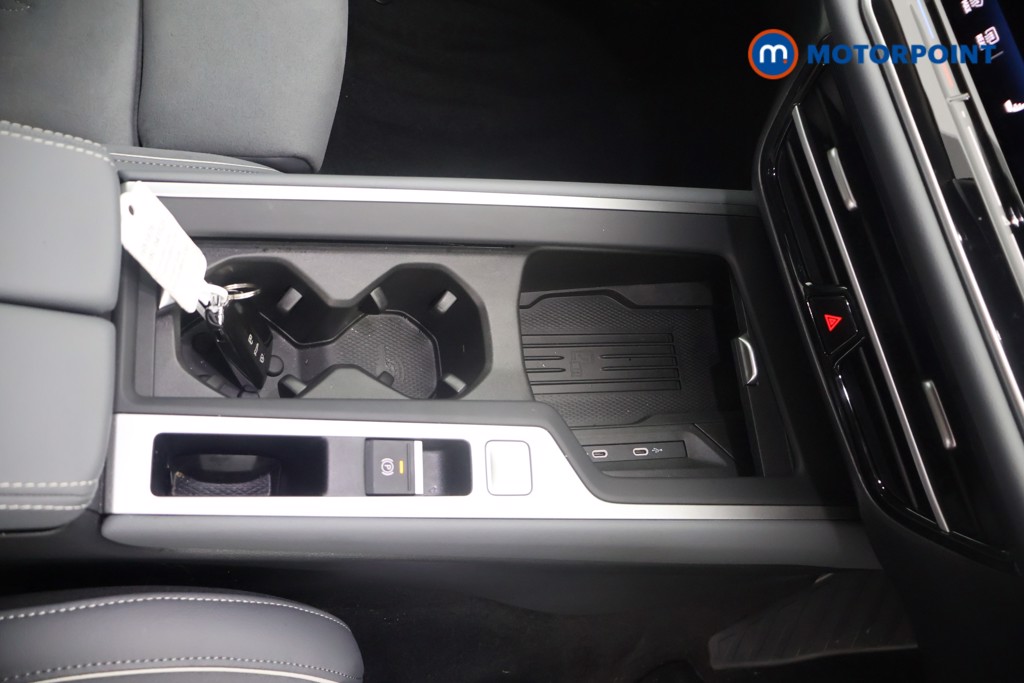 Volkswagen Passat Life Automatic Petrol Plug-In Hybrid Estate - Stock Number (1651976) - 13th supplementary image