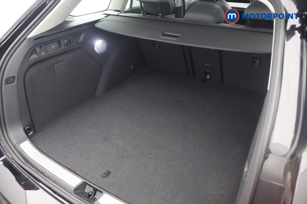 Volkswagen Passat Life Automatic Petrol Plug-In Hybrid Estate - Stock Number (1651976) - 19th supplementary image