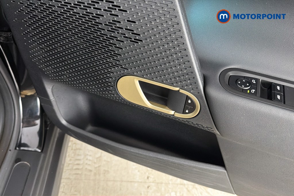 Mini Cooper E Monochrome Automatic Electric Hatchback - Stock Number (1652291) - 42nd supplementary image