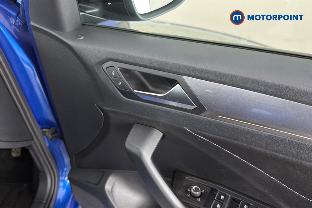 Volkswagen T-Roc Style Automatic Petrol SUV - Stock Number (1652314) - 42nd supplementary image
