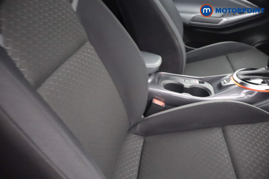Nissan Juke N-Connecta Automatic Petrol SUV - Stock Number (1652458) - 13th supplementary image