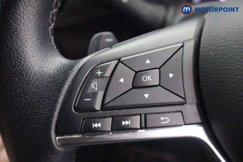 Nissan Juke N-Connecta Automatic Petrol SUV - Stock Number (1652458) - 16th supplementary image
