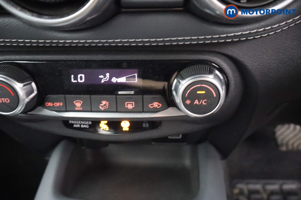 Nissan Juke N-Connecta Automatic Petrol SUV - Stock Number (1652458) - 18th supplementary image