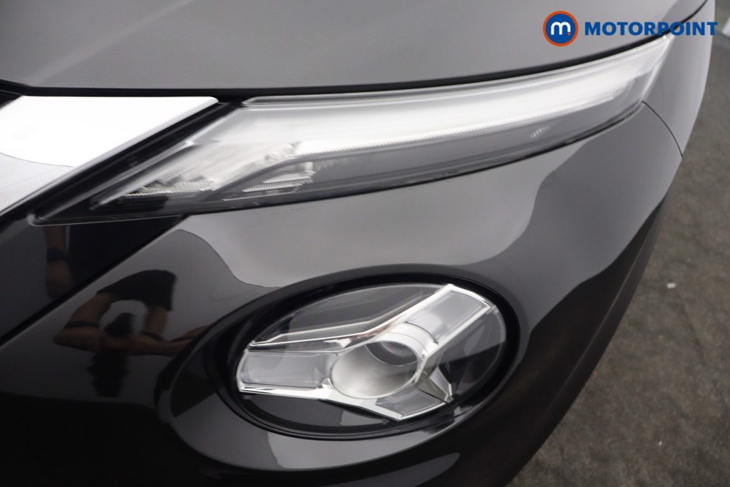 Nissan Juke N-Connecta Automatic Petrol SUV - Stock Number (1652458) - 26th supplementary image