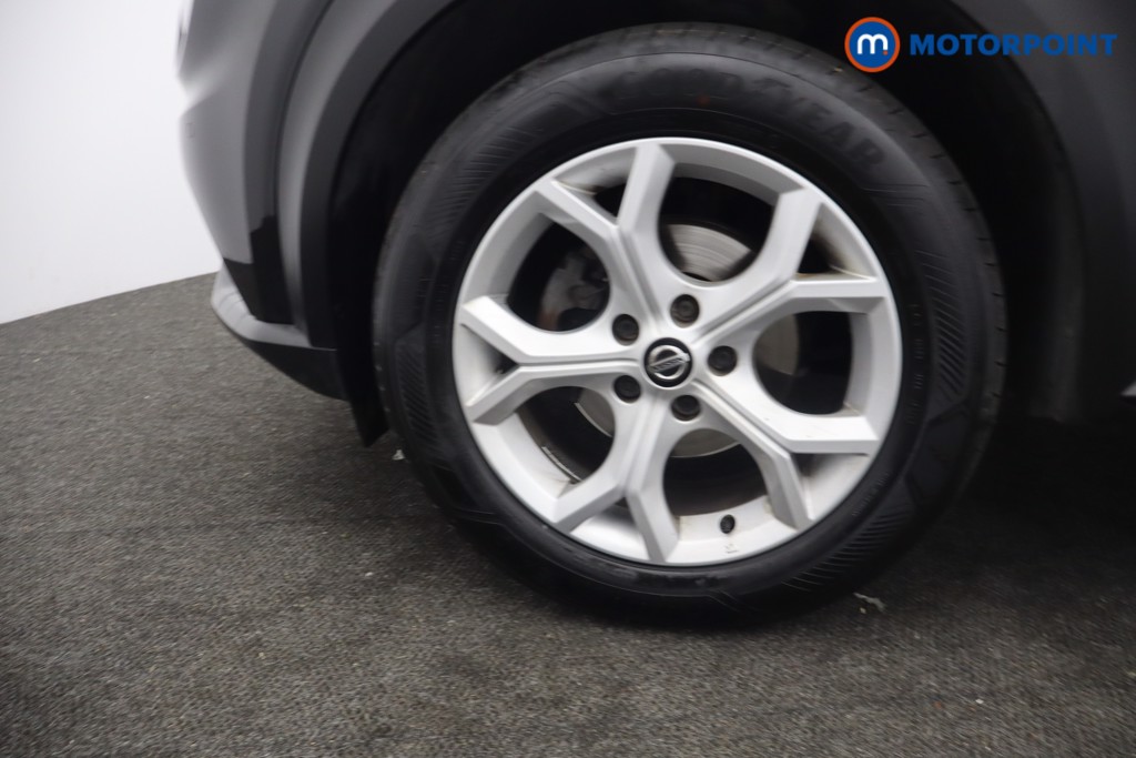 Nissan Juke N-Connecta Automatic Petrol SUV - Stock Number (1652458) - 28th supplementary image