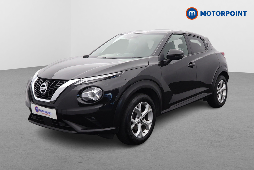 Nissan Juke N-Connecta Automatic Petrol SUV - Stock Number (1652458) - Passenger side front corner