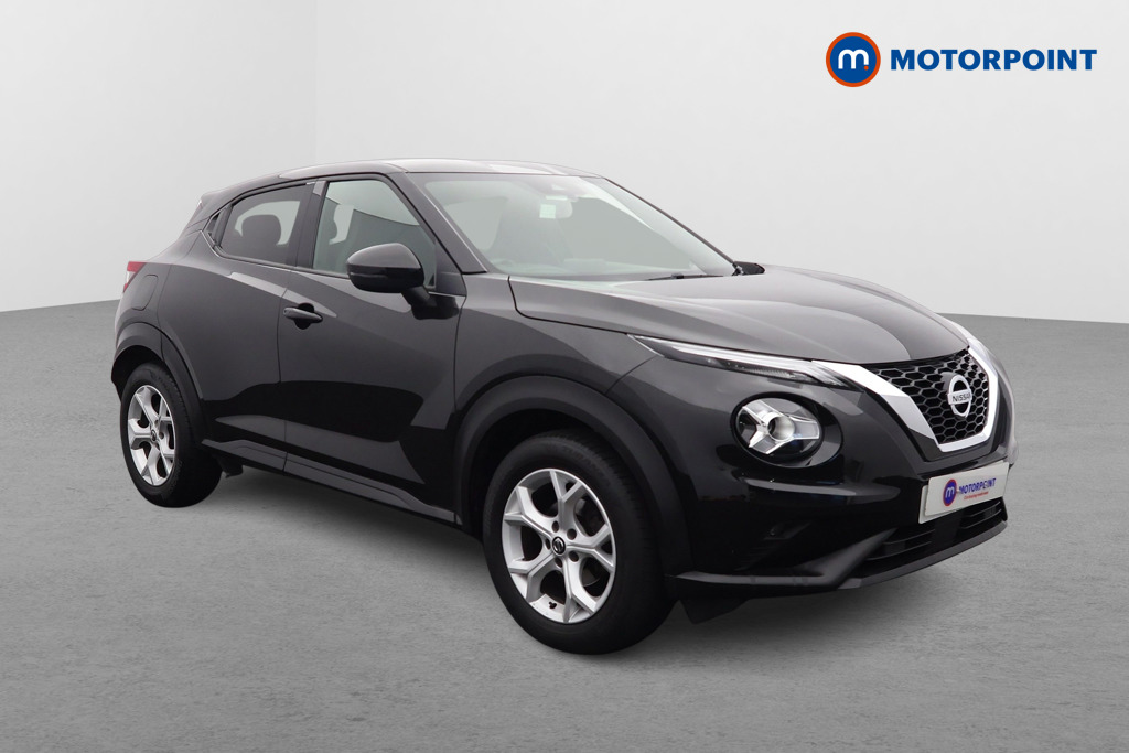 Nissan Juke N-Connecta Automatic Petrol SUV - Stock Number (1652458) - Drivers side front corner