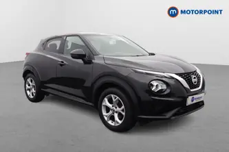 Nissan Juke N-Connecta Automatic Petrol SUV - Stock Number (1652458) - Drivers side front corner
