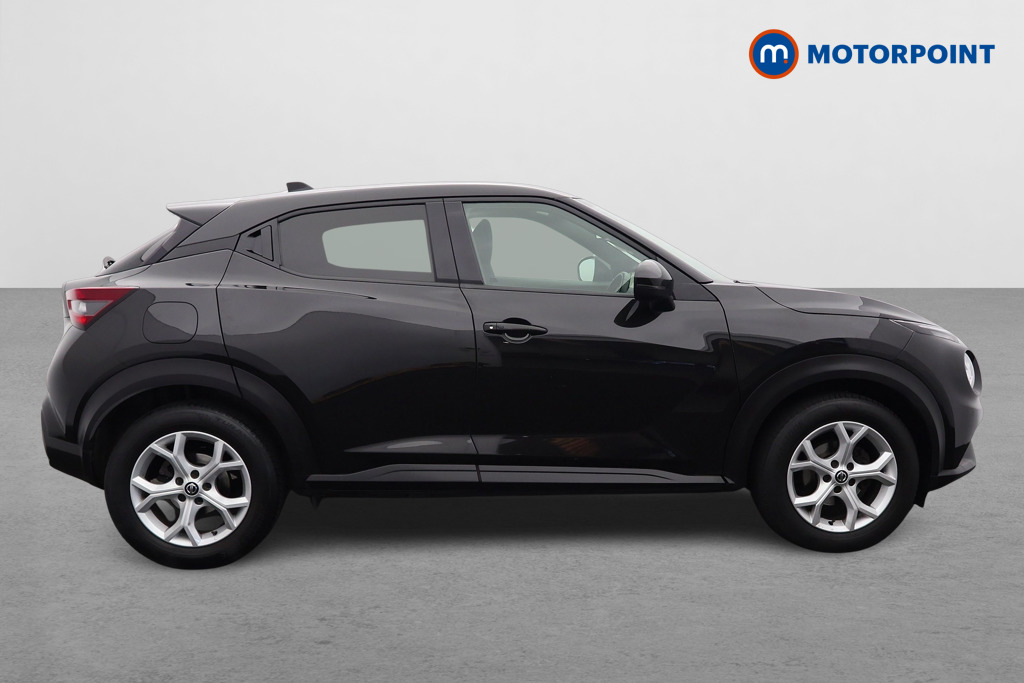 Nissan Juke N-Connecta Automatic Petrol SUV - Stock Number (1652458) - Drivers side