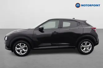 Nissan Juke N-Connecta Automatic Petrol SUV - Stock Number (1652458) - Passenger side