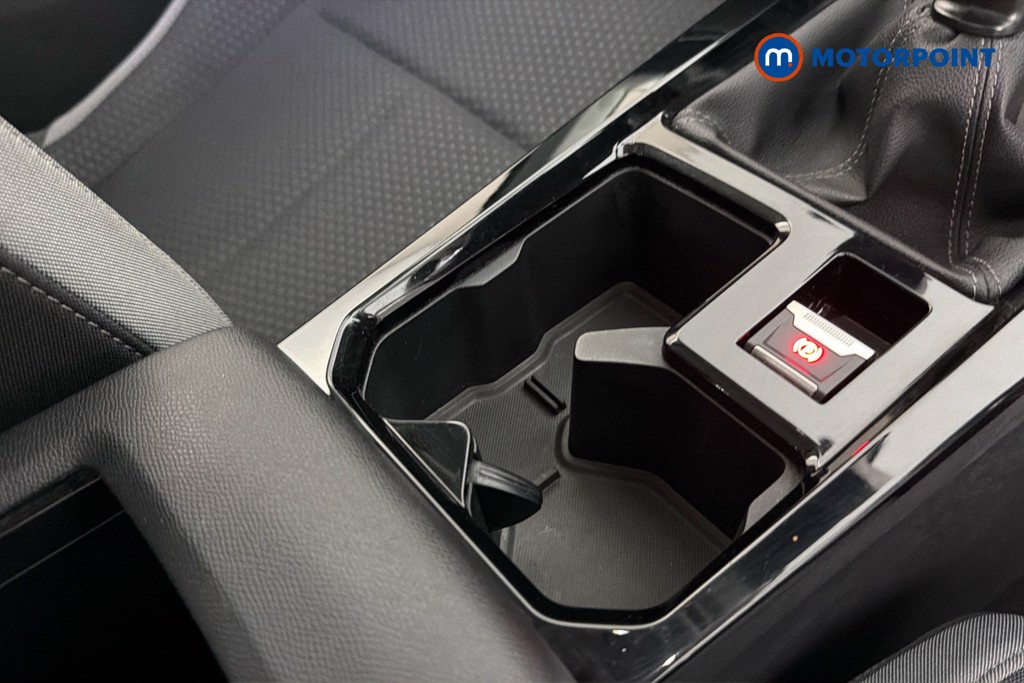 Vauxhall Astra Design Manual Petrol Hatchback - Stock Number (1652694) - 16th supplementary image