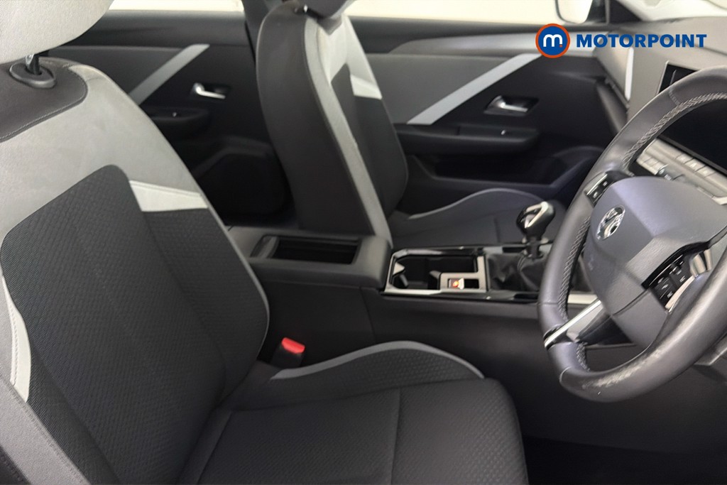 Vauxhall Astra Design Manual Petrol Hatchback - Stock Number (1652694) - 22nd supplementary image