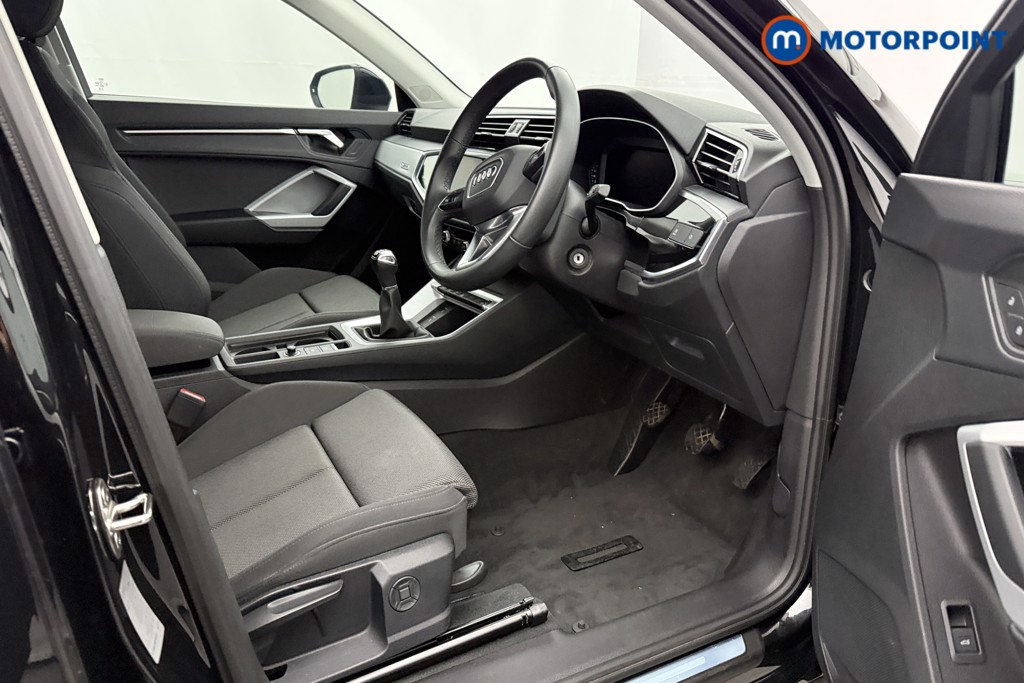 Audi Q3 Sport Manual Petrol SUV - Stock Number (1652902) - 1st supplementary image