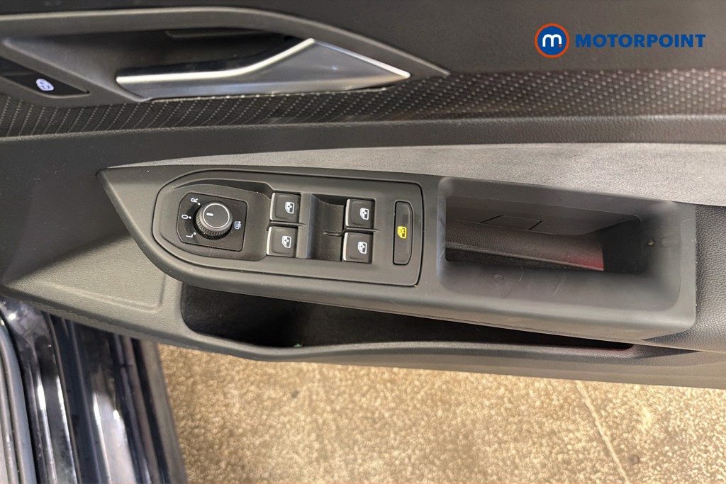 Volkswagen Golf R-Line Automatic Petrol Hatchback - Stock Number (1652973) - 20th supplementary image