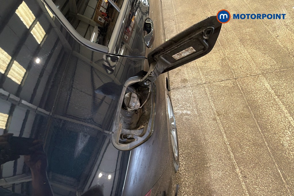 Volkswagen Golf R-Line Automatic Petrol Hatchback - Stock Number (1652973) - 41st supplementary image