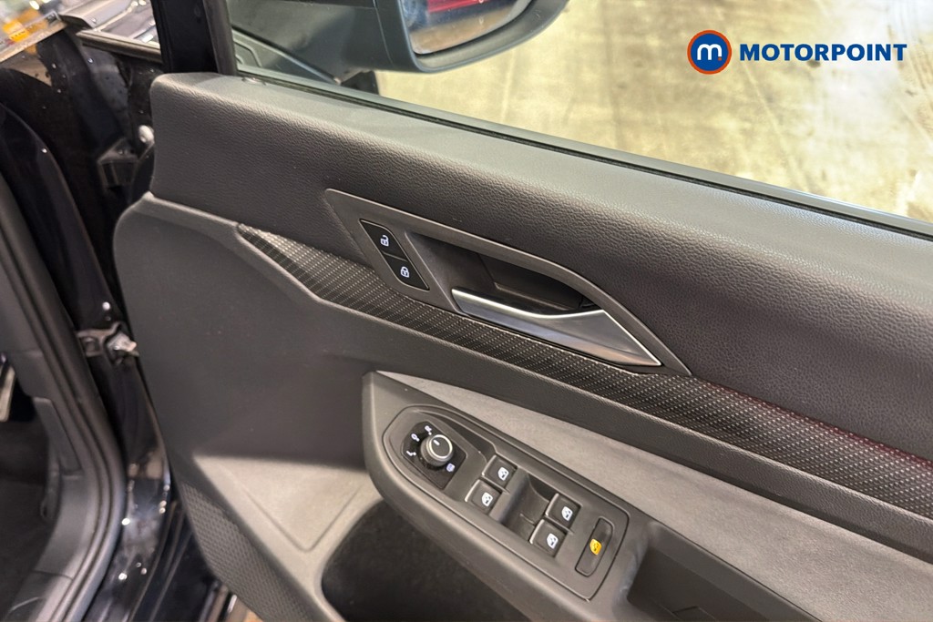 Volkswagen Golf R-Line Automatic Petrol Hatchback - Stock Number (1652973) - 42nd supplementary image