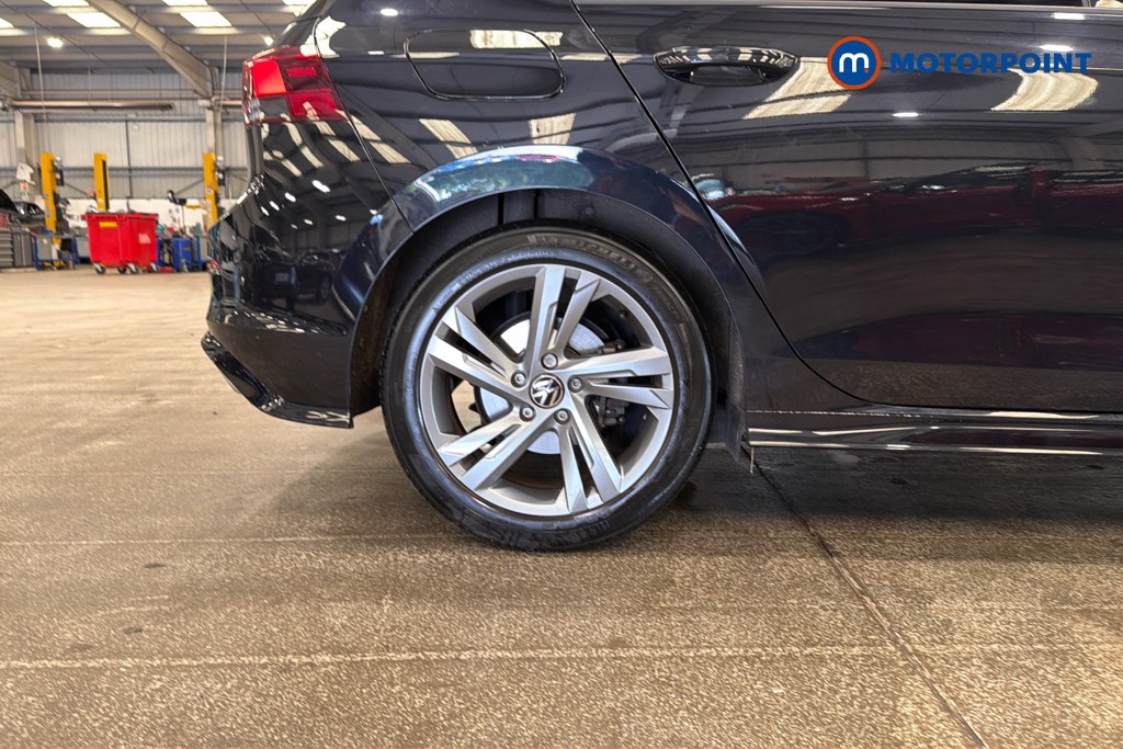Volkswagen Golf R-Line Automatic Petrol Hatchback - Stock Number (1652973) - 49th supplementary image
