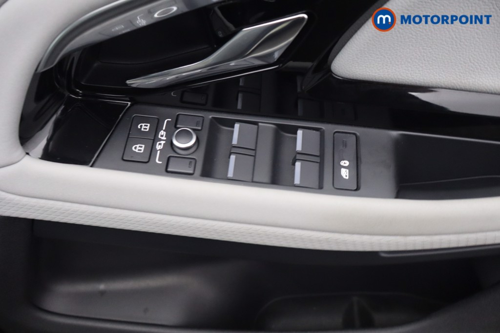 Land Rover Range Rover Evoque R-Dynamic S Manual Diesel SUV - Stock Number (1653135) - 11th supplementary image