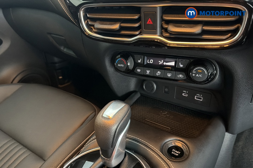 Nissan Juke Tekna Automatic Petrol-Electric Hybrid SUV - Stock Number (1653361) - 12th supplementary image