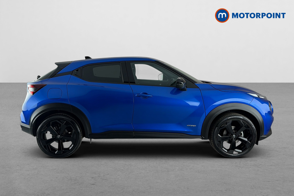 Nissan Juke Tekna Automatic Petrol-Electric Hybrid SUV - Stock Number (1653361) - Passenger side