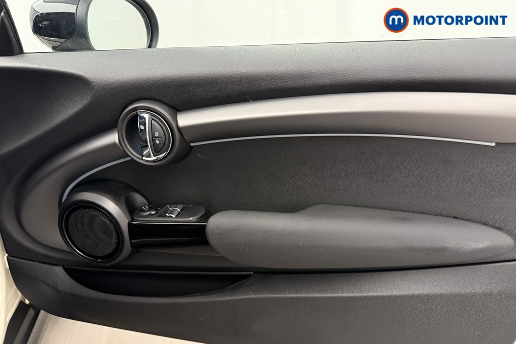 Mini Hatchback Cooper S Exclusive Automatic Petrol Hatchback - Stock Number (1653365) - 13th supplementary image