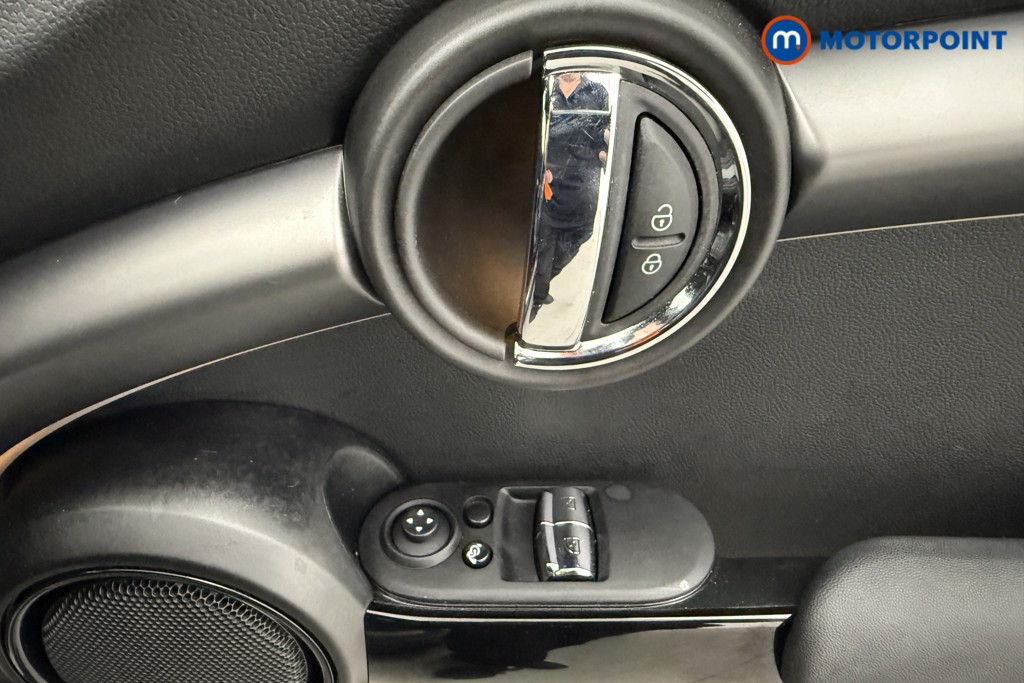 Mini Hatchback Cooper S Exclusive Automatic Petrol Hatchback - Stock Number (1653365) - 14th supplementary image