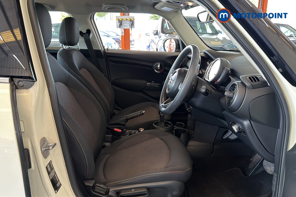 Mini Hatchback Cooper Classic Automatic Petrol Hatchback - Stock Number (1653473) - 22nd supplementary image